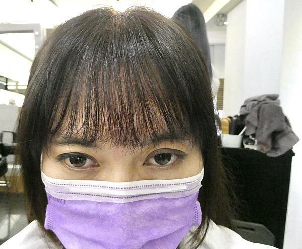 板橋府中染髮推薦/居髮廊-板橋店/阿丹設計師親自打造Jessica質感髮色/修剪瀏海/網美質感光澤秀髮