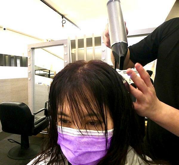 板橋府中染髮推薦/居髮廊-板橋店/阿丹設計師親自打造Jessica質感髮色/修剪瀏海/網美質感光澤秀髮