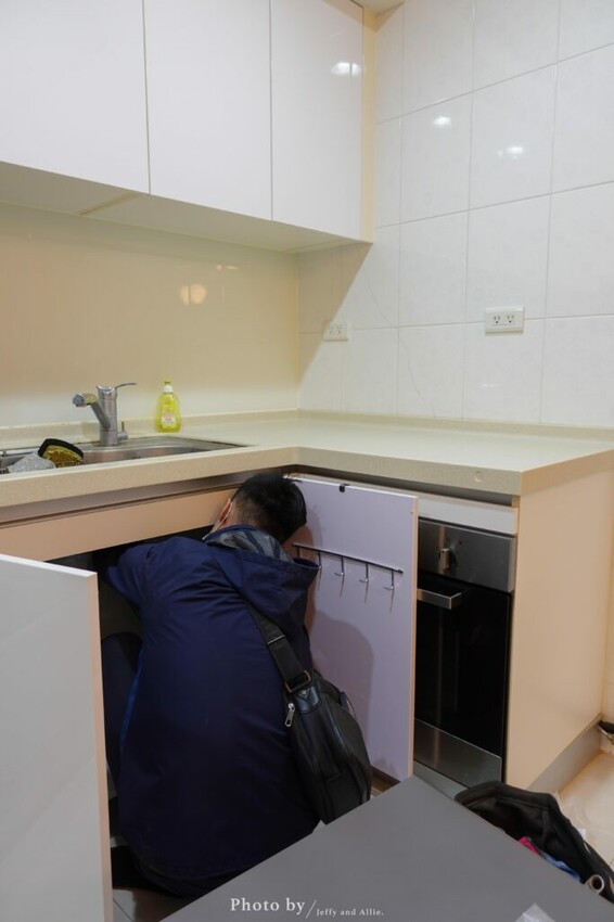 【質感家電】HERAN禾聯HDW-06BT010洗碗機，獨立熱風烘乾、UV殺菌燈、360度雙噴洗臂 ，洗碗＋烘碗＋碗櫥！