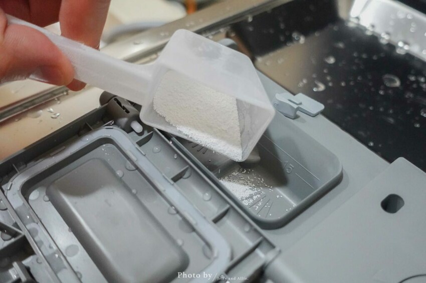 【質感家電】HERAN禾聯HDW-06BT010洗碗機，獨立熱風烘乾、UV殺菌燈、360度雙噴洗臂 ，洗碗＋烘碗＋碗櫥！