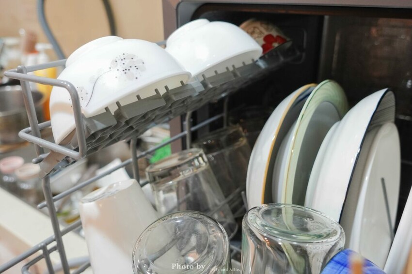 【質感家電】HERAN禾聯HDW-06BT010洗碗機，獨立熱風烘乾、UV殺菌燈、360度雙噴洗臂 ，洗碗＋烘碗＋碗櫥！