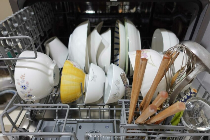 【質感家電】HERAN禾聯HDW-06BT010洗碗機，獨立熱風烘乾、UV殺菌燈、360度雙噴洗臂 ，洗碗＋烘碗＋碗櫥！