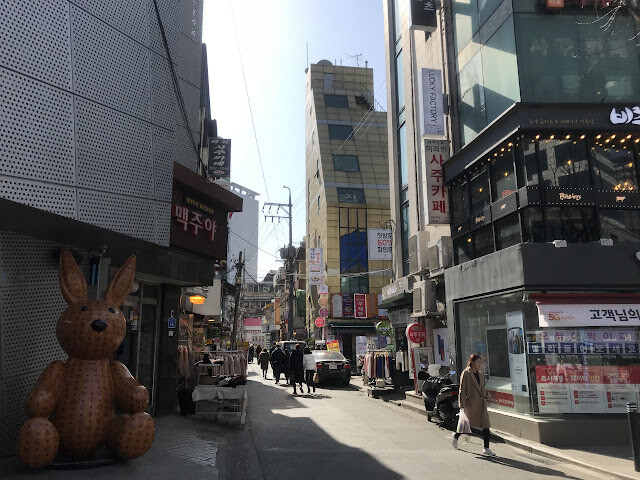 韓國首爾行-弘大商圈，年輕流行文化的聚集地
