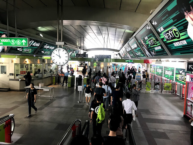 三天兩夜曼谷快閃遊-(一)廊曼機場7-11超商美食、大清早膜拜四面佛