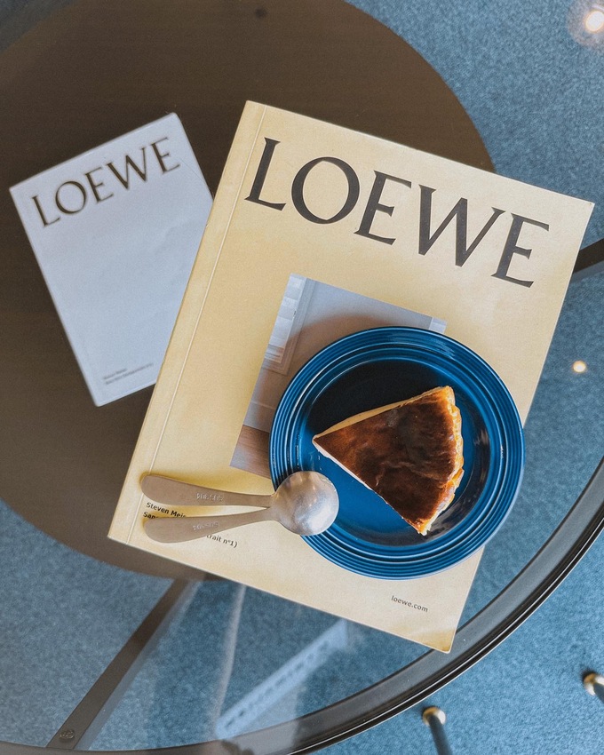 桃園|中壢|咖啡廳 一秒到首爾 純白色系質感咖啡廳 流心巴斯克必吃 - Minimalism cafe