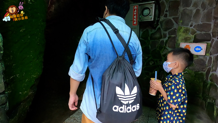 【親子景點 | 遊記】基隆仙洞巖 佛手洞/親子級洞穴探險非它莫屬!!!