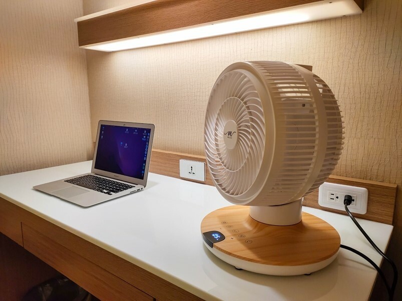 【開箱】MOLIJIA魔力家M187全自動DC直流變頻循環風扇木紋款，9吋桌上型好用DC風扇開箱