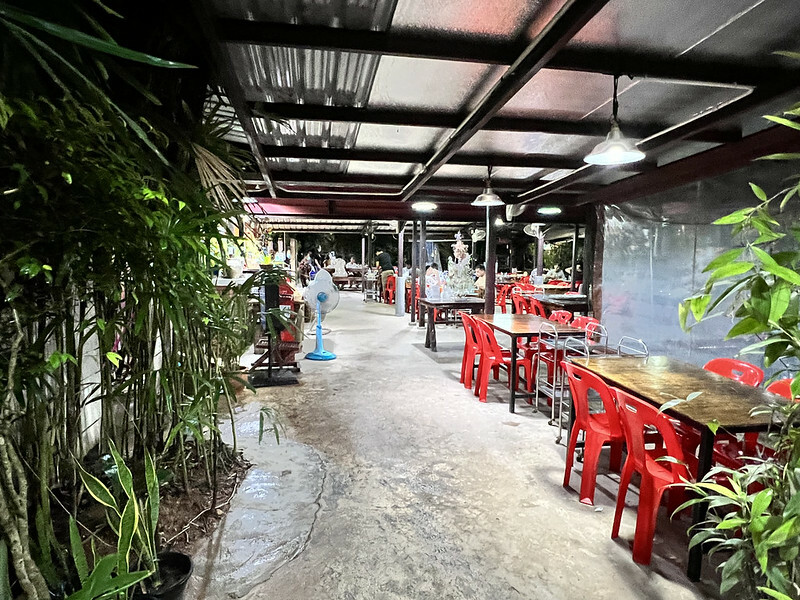 【亞洲，泰國，普吉島Phuket】Nam YOI Restaurant（Naam Yoi）ร้านอาหารน้ำย้อย，越在地化，越國際化的米其