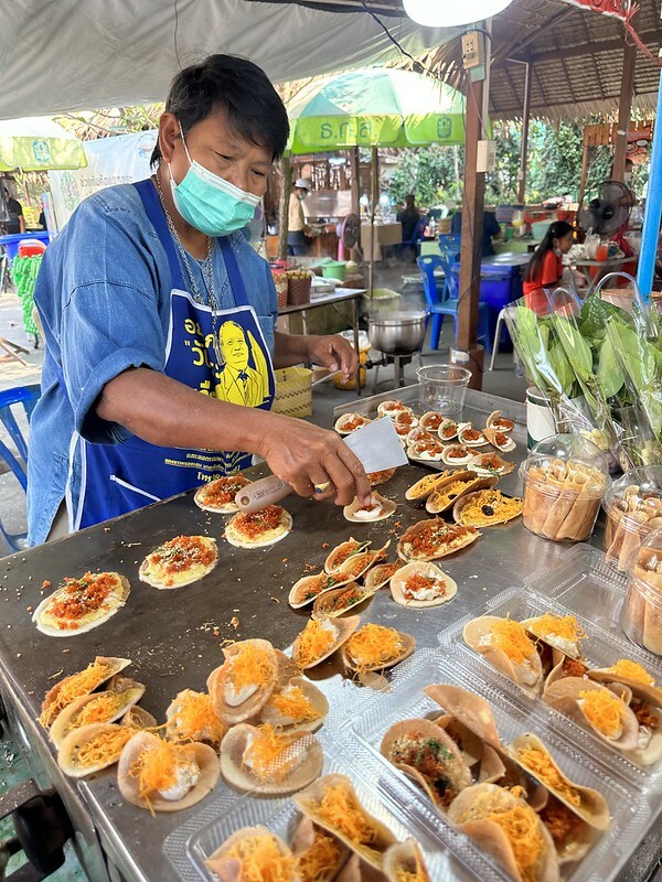 【亞洲，泰國，曼谷】 BMA Feeder electric bus，一次可玩曼谷的四個水上市場；週末限定免費電動巴士帶你玩大林江水上市場(Taling Chan)空叻瑪榮水上市場(Khlong La