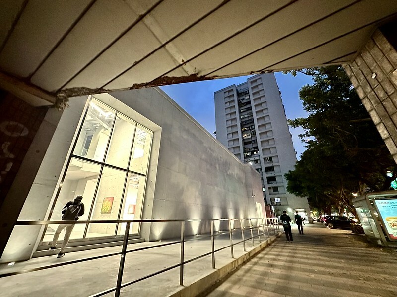 【台灣，台北市，大安區】台北越來越曼谷，意外路過神秘的展覽空間「DOPENESS ART LAＢ」；巧遇波蘭藝術家 MAGDA KI