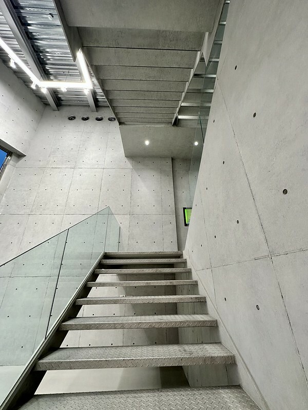 【台灣，台北市，大安區】台北越來越曼谷，意外路過神秘的展覽空間「DOPENESS ART LAＢ」；巧遇波蘭藝術家 MAGDA KI