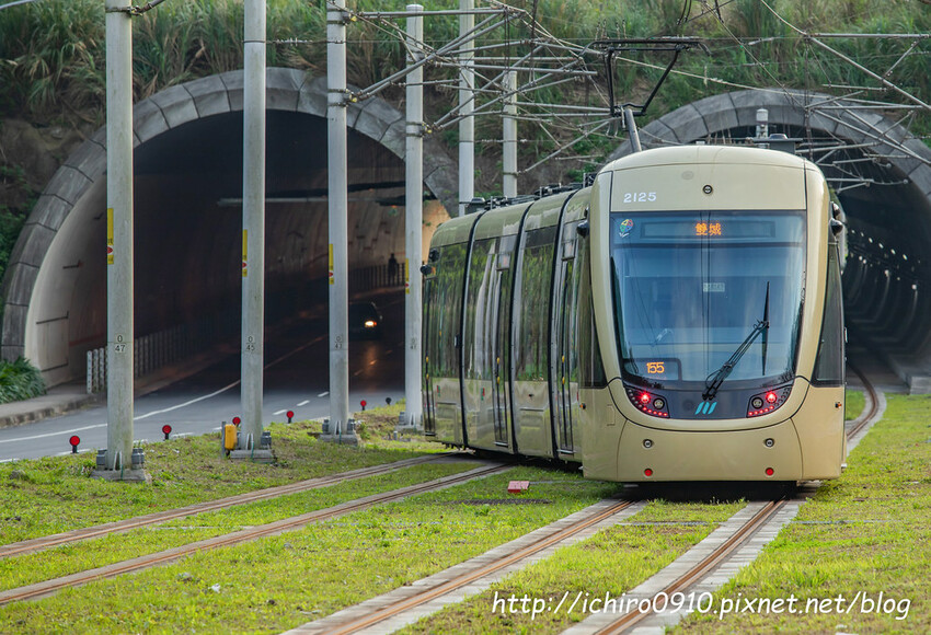 【新北景點】安坑輕軌通車‧路線圖‧票價表‧裝置藝術│十四張‧新和國小‧陽光運動公園‧安康‧景文科大‧耕莘安康