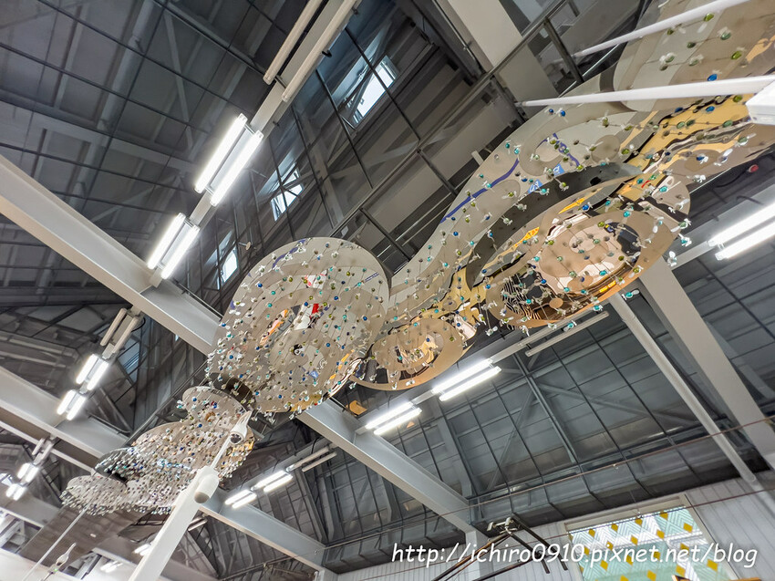 【新北景點】安坑輕軌通車‧路線圖‧票價表‧裝置藝術│十四張‧新和國小‧陽光運動公園‧安康‧景文科大‧耕莘安康