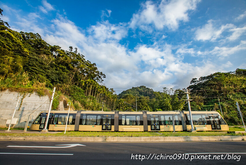 【新北景點】安坑輕軌通車‧路線圖‧票價表‧裝置藝術│十四張‧新和國小‧陽光運動公園‧安康‧景文科大‧耕莘安康