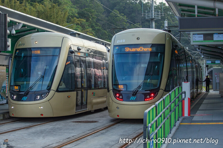 【新北景點】安坑輕軌通車‧路線圖‧票價表‧裝置藝術│十四張‧新和國小‧陽光運動公園‧安康‧景文科大‧耕莘安康