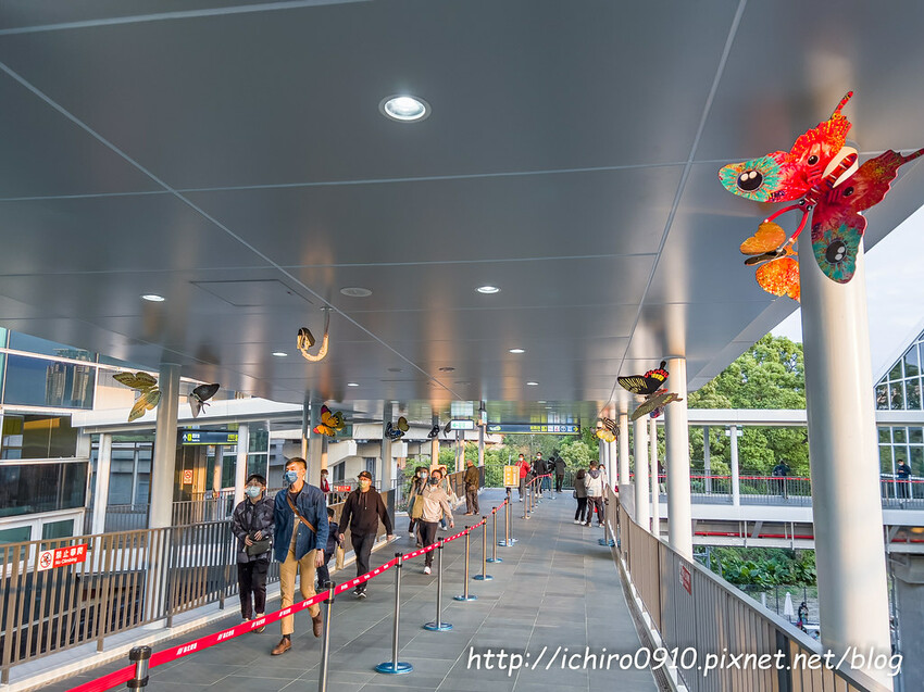 【新北景點】安坑輕軌通車‧路線圖‧票價表‧裝置藝術│十四張‧新和國小‧陽光運動公園‧安康‧景文科大‧耕莘安康