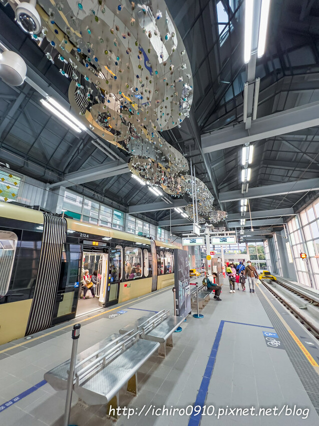 【新北景點】安坑輕軌通車‧路線圖‧票價表‧裝置藝術│十四張‧新和國小‧陽光運動公園‧安康‧景文科大‧耕莘安康