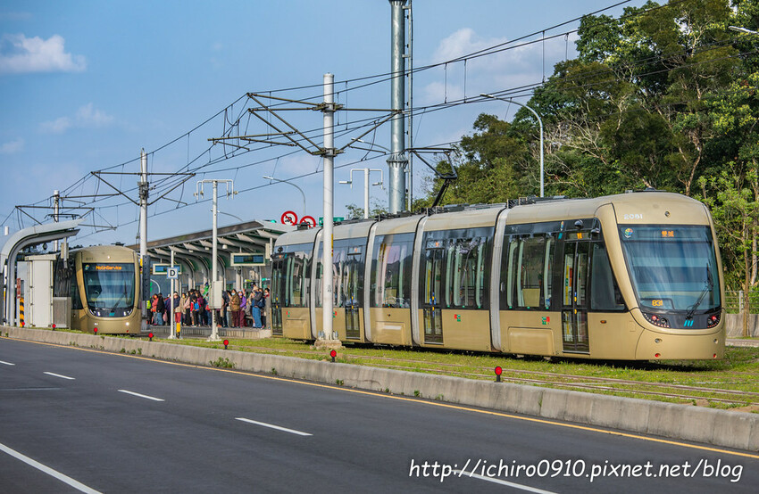 【新北景點】安坑輕軌通車‧路線圖‧票價表‧裝置藝術│十四張‧新和國小‧陽光運動公園‧安康‧景文科大‧耕莘安康
