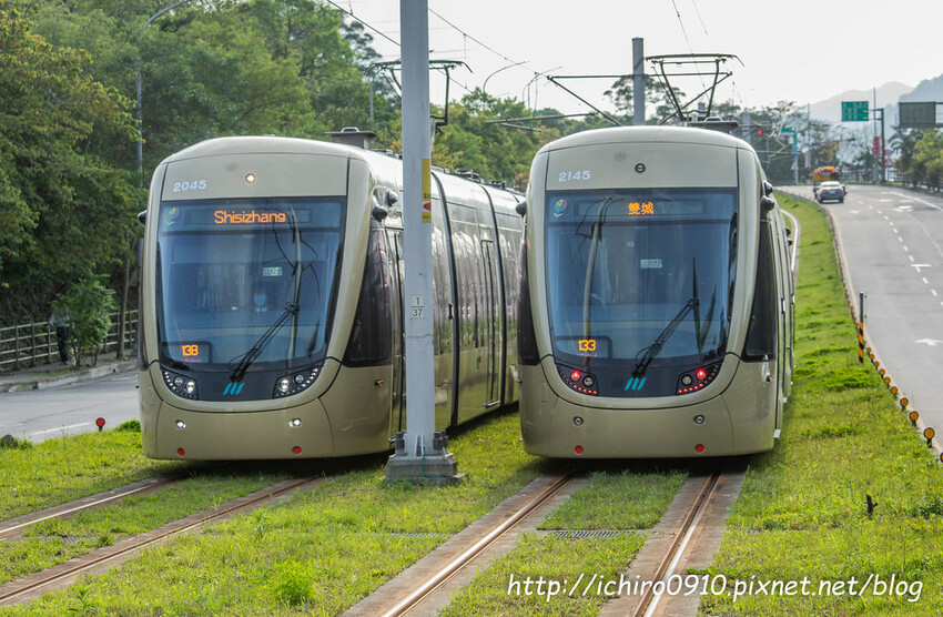 【新北景點】安坑輕軌通車‧路線圖‧票價表‧裝置藝術│十四張‧新和國小‧陽光運動公園‧安康‧景文科大‧耕莘安康