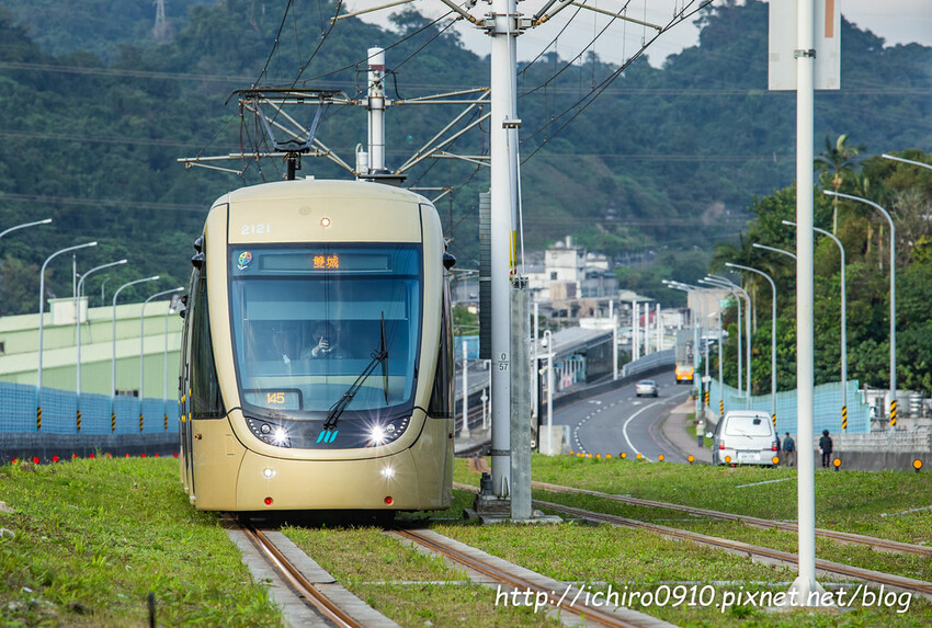 【新北景點】安坑輕軌通車‧路線圖‧票價表‧裝置藝術│十四張‧新和國小‧陽光運動公園‧安康‧景文科大‧耕莘安康