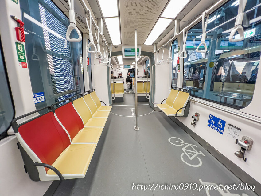 【新北景點】安坑輕軌通車‧路線圖‧票價表‧裝置藝術│十四張‧新和國小‧陽光運動公園‧安康‧景文科大‧耕莘安康