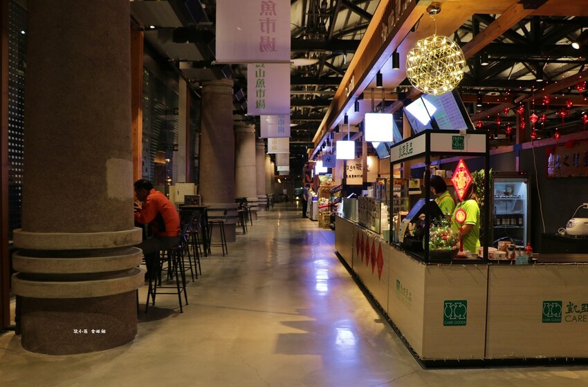 鼓山魚市場‧全台最美魚市場大變身，假日人潮擁集，平日才能細細品味 - 敦 小 蓮の食旅錄