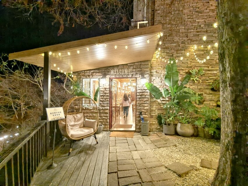 【清境住宿】佛羅倫斯渡假山莊．入住歐風城堡!一泊二食超享受!