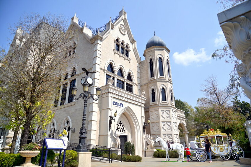 【南投埔里】Cona’s妮娜巧克力夢想城堡.免費變裝、巧克力牆超好拍!