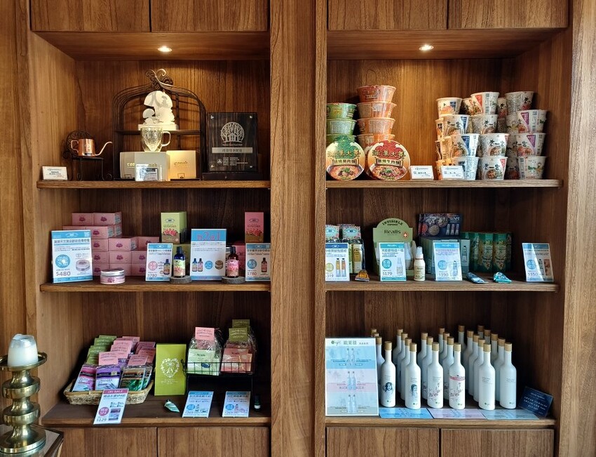 【清境住宿】佛羅倫斯渡假山莊．入住歐風城堡!一泊二食超享受!