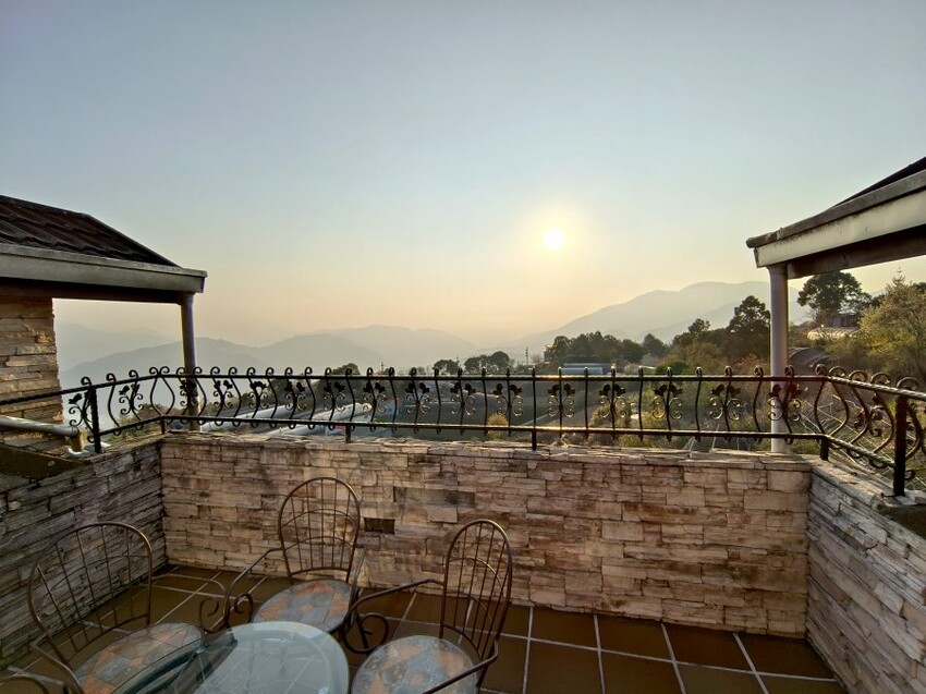 【清境住宿】佛羅倫斯渡假山莊．入住歐風城堡!一泊二食超享受!