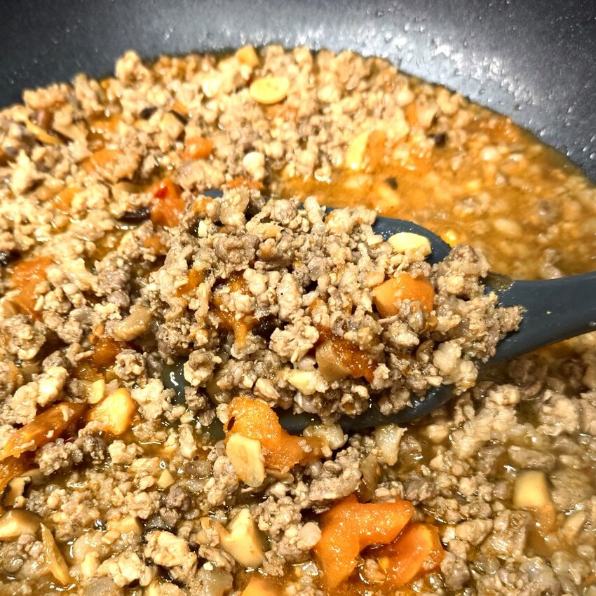 【食譜】哨子麵做法．媲美東區哨子麵的邪惡美味，口感更升級!