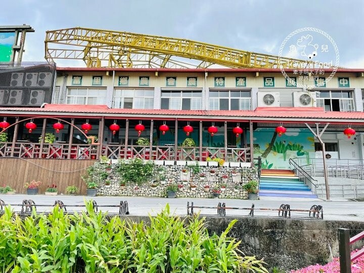 大猩猩現身!與海底動物一同遨遊~免門票稻草藝術季,花蓮富里鄉農會羅山展售中心,一起來文青 @魚兒 x 牽手明太子的「視」界旅行