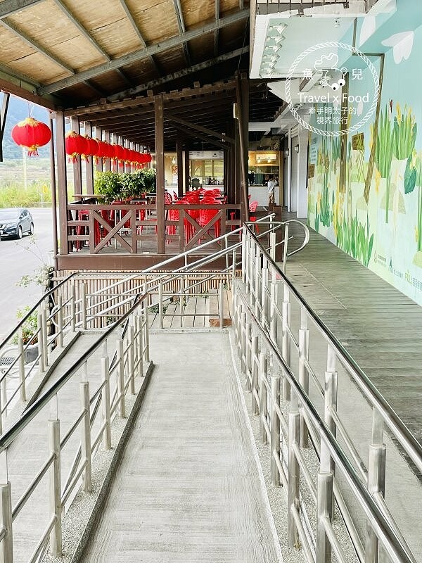 大猩猩現身!與海底動物一同遨遊~免門票稻草藝術季,花蓮富里鄉農會羅山展售中心,一起來文青 @魚兒 x 牽手明太子的「視」界旅行