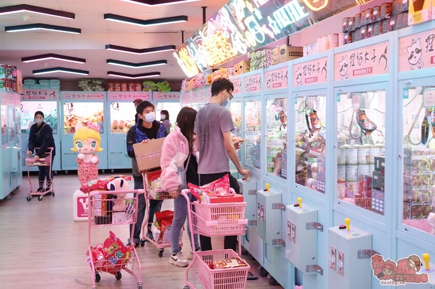 【台南娛樂】狸貓太子！台南最潮最可愛的娃娃機店，根本就是網美們的拍照天堂~ - 熱血玩台南。跳躍新世界