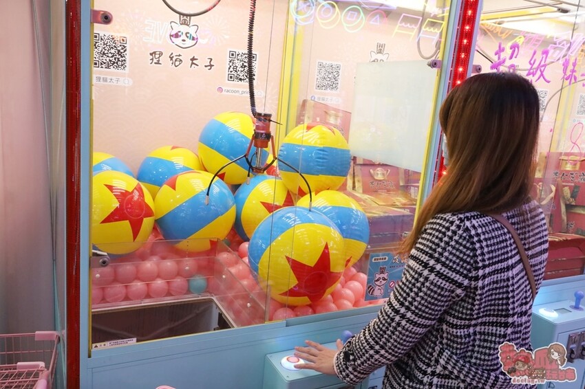 【台南娛樂】狸貓太子！台南最潮最可愛的娃娃機店，根本就是網美們的拍照天堂~ - 熱血玩台南。跳躍新世界