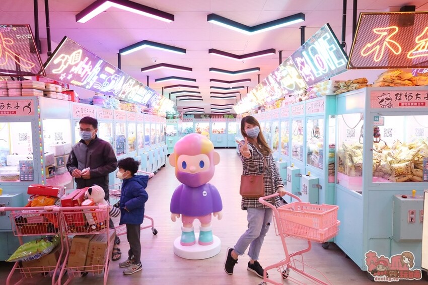 【台南娛樂】狸貓太子！台南最潮最可愛的娃娃機店，根本就是網美們的拍照天堂~ - 熱血玩台南。跳躍新世界