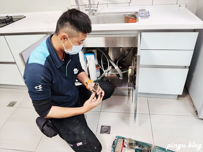 禾聯洗碗機推薦|禾聯HERAN六人份熱風循環洗碗機(HDW-06BT010) 獨立熱風烘乾模式/UV殺菌燈/360度上下雙噴洗臂 - 小企鵝生活趣