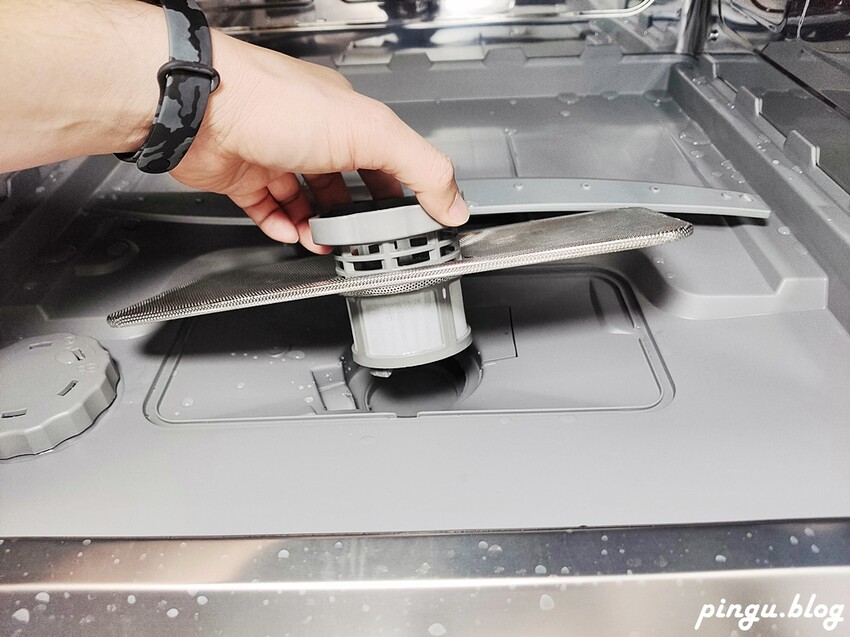 禾聯洗碗機推薦|禾聯HERAN六人份熱風循環洗碗機(HDW-06BT010) 獨立熱風烘乾模式/UV殺菌燈/360度上下雙噴洗臂 - 小企鵝生活趣