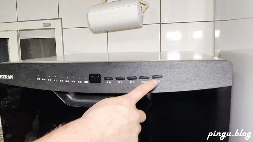 禾聯洗碗機推薦|禾聯HERAN六人份熱風循環洗碗機(HDW-06BT010) 獨立熱風烘乾模式/UV殺菌燈/360度上下雙噴洗臂 - 小企鵝生活趣