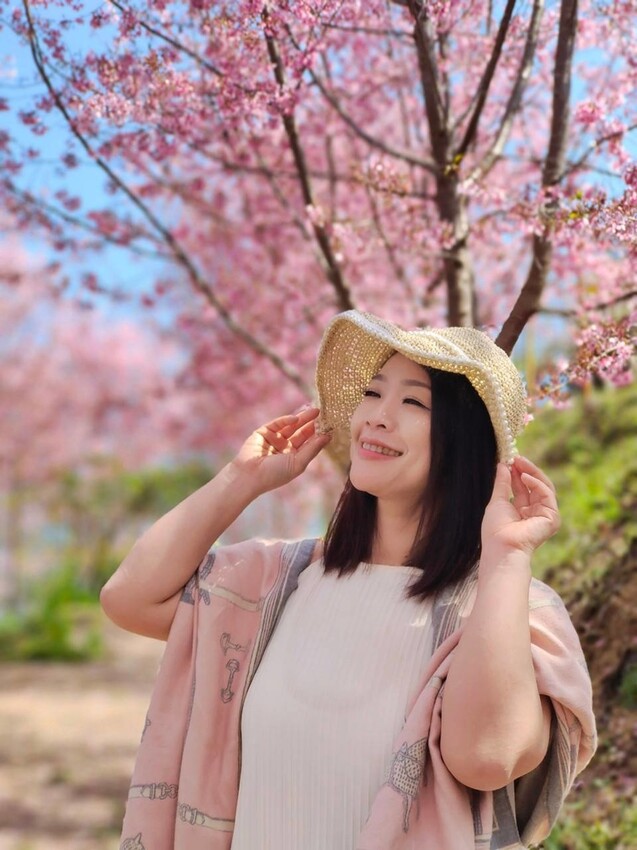 44261.jpg - 【新竹.尖石鄉】2023最新賞櫻免費景點。財伯觀光果園。櫻花+水蜜桃花+李花。寵物友善帶愛犬愛貓來拍