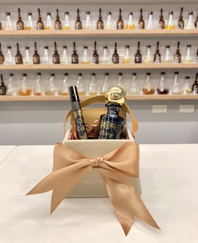 竹苗區首間專業客製化香水「Being Different手工香水實驗室」，當自己的調香師，創造出只屬於你的香水！推薦情侶、三五好友一同來體驗，採預約制！ - 阿華田的美食日記