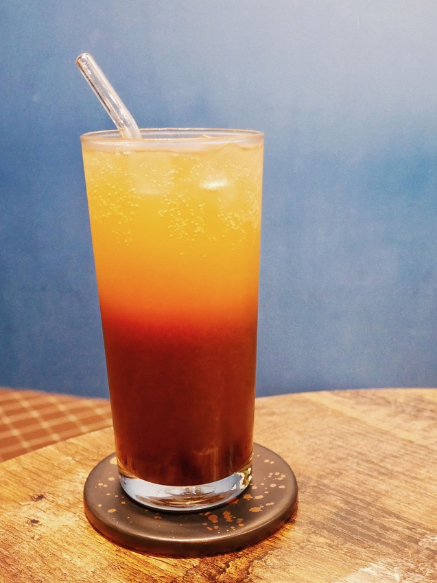 晨醉咖啡(舊址)-近中友百貨,裝潢綠意盎然還有乾燥花,提供咖啡飲品/特製調酒/手作甜點(●ˇ∀ˇ●)