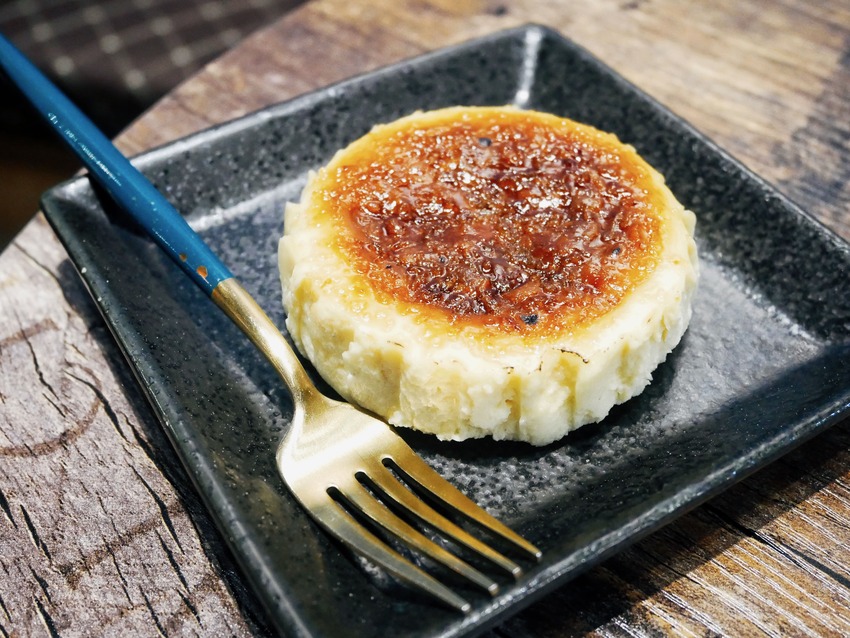 晨醉咖啡(舊址)-近中友百貨,裝潢綠意盎然還有乾燥花,提供咖啡飲品/特製調酒/手作甜點(●ˇ∀ˇ●)