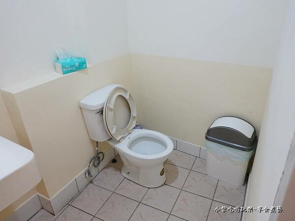 2樓更衣室海手間-莉鑽男女養生館 (4).jpg