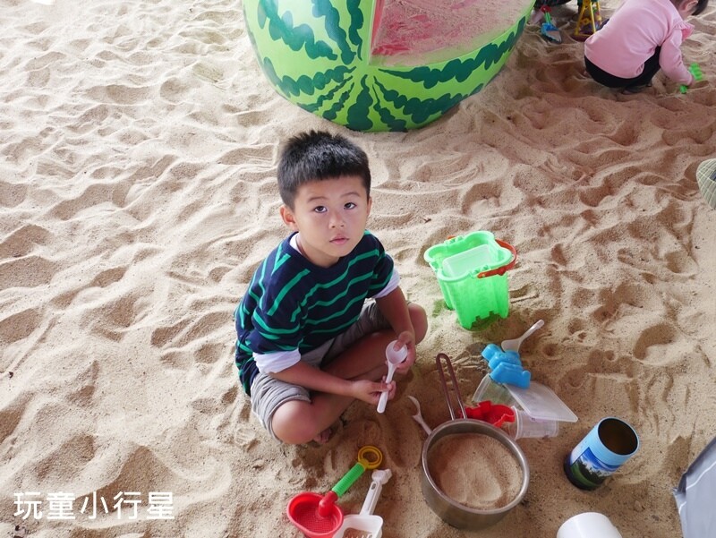 雲林景點｜西螺大橋親水公園+廣場+特色遊戲場（螺石公園）｜雲林玩沙玩水