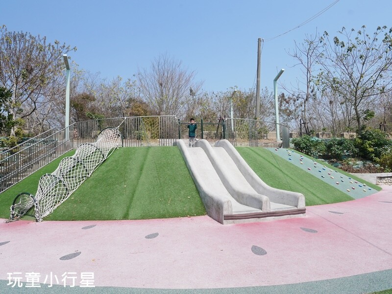雲林景點｜西螺大橋親水公園+廣場+特色遊戲場（螺石公園）｜雲林玩沙玩水