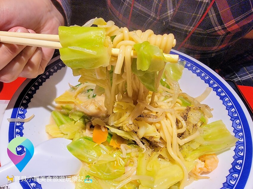 [食]日本大阪 滿滿蔬菜讓拉麵更加美味 阪急三番街 地蔵横丁通り 中華獅子林