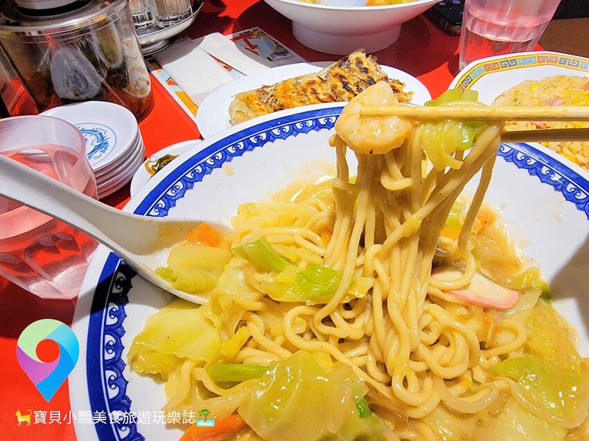 [食]日本大阪 滿滿蔬菜讓拉麵更加美味 阪急三番街 地蔵横丁通り 中華獅子林