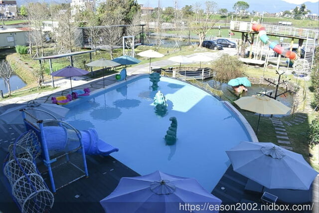 宜蘭冬山親子民宿推薦 | 丟丟噹親子樂園民宿 宜蘭百坪民宿 接近小動物 釣魚划船 奶瓶餵魚 網美拍照景點