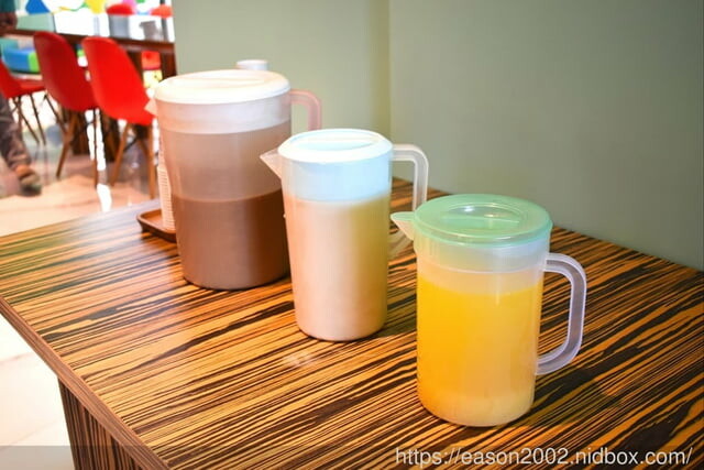 宜蘭冬山親子民宿推薦 | 丟丟噹親子樂園民宿 宜蘭百坪民宿 接近小動物 釣魚划船 奶瓶餵魚 網美拍照景點